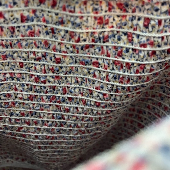 Long sleeved flower patterned dress - Picture 3 of 4